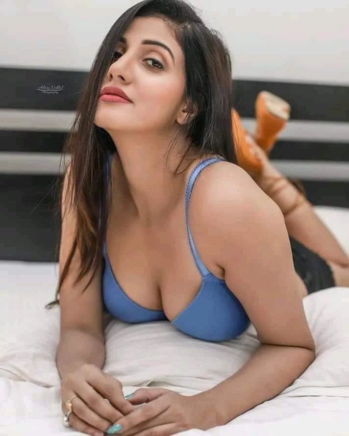 Call Girls in Sarai Kale Khan((8796098666)) Escort Service Delhi Ncr